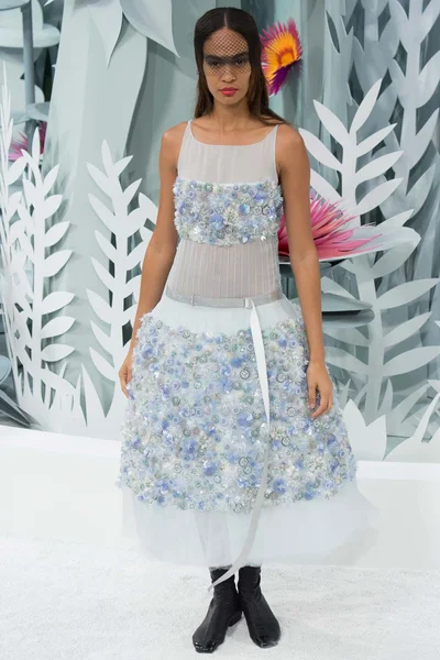 Look 62